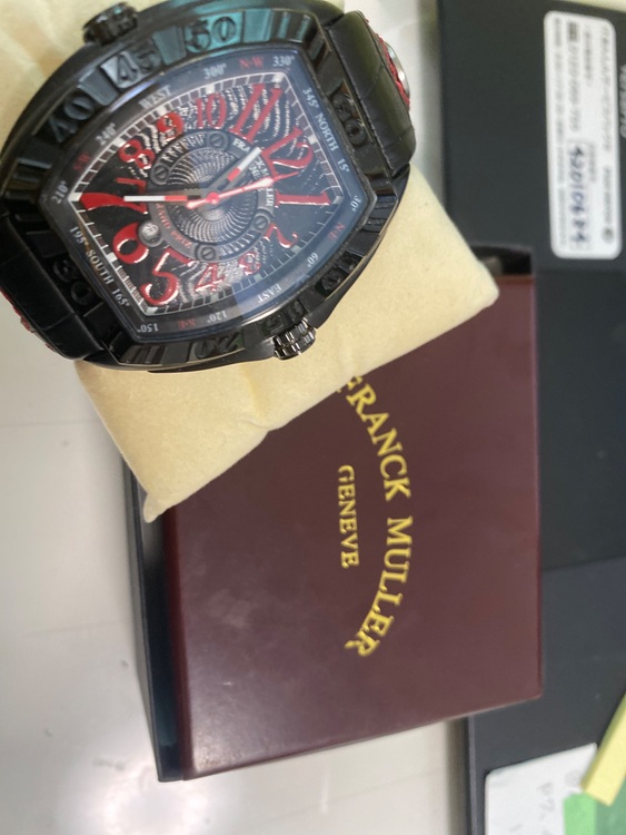 フランクミュラー その他 9900CCGP（高級時計）の商品画像 - 査定依頼日：2025年8月26日 - 最高査定価格：400,000円