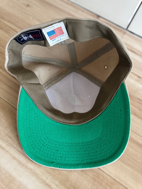 90s USA製 Old Stussy キャップ 白ロゴ クリーム（古着・ファッション）の商品画像 - 査定依頼日：2026年4月4日 - 最高査定価格：3,000円