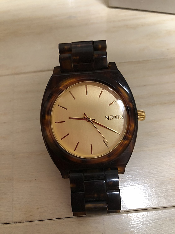 ニクソン（高級時計）の商品画像 - 査定依頼日：2020年2月21日 - 最高査定価格：500円