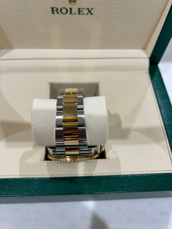 ロレックス シードゥエラー 126603（高級時計）の商品画像 - 査定依頼日：2025年2月11日 - 最高査定価格：2,200,000円