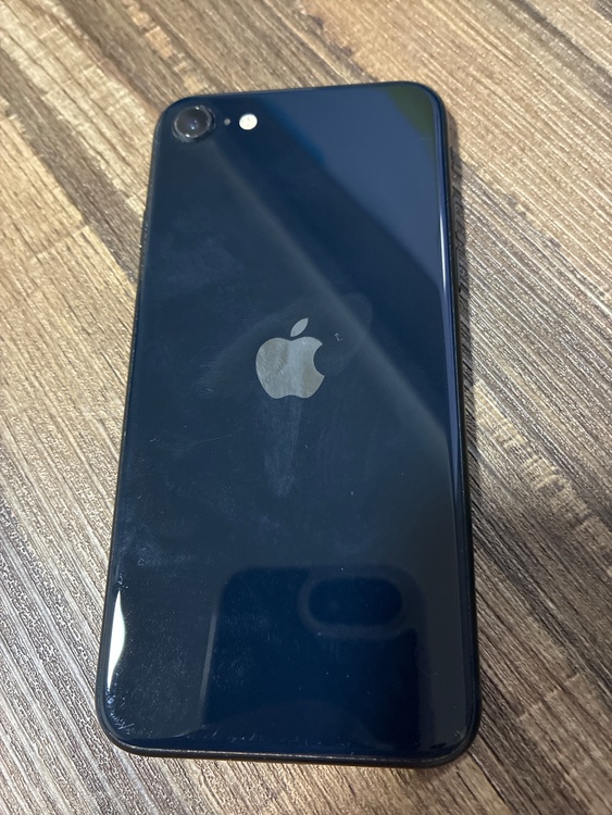 iPhone iPhone SE (第 3 世代) 64GB SIMフリー（スマホ）の商品画像 - 査定依頼日：2026年9月23日 - 最高査定価格：18,000円