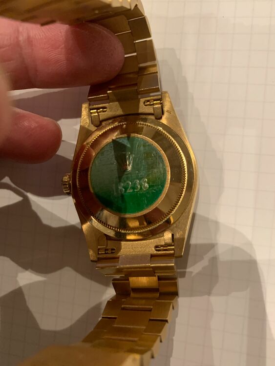 18238（高級時計）の商品画像 - 査定依頼日：2025年11月10日 - 最高査定価格：2,700,000円