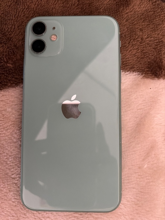 iPhone11（スマホ）の商品画像 - 査定依頼日：2026年7月31日 - 最高査定価格：18,000円