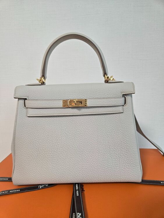 エルメス ケリー （ブランドバッグ）の商品画像 - 査定依頼日：2025年12月2日 - 最高査定価格：2,600,000円