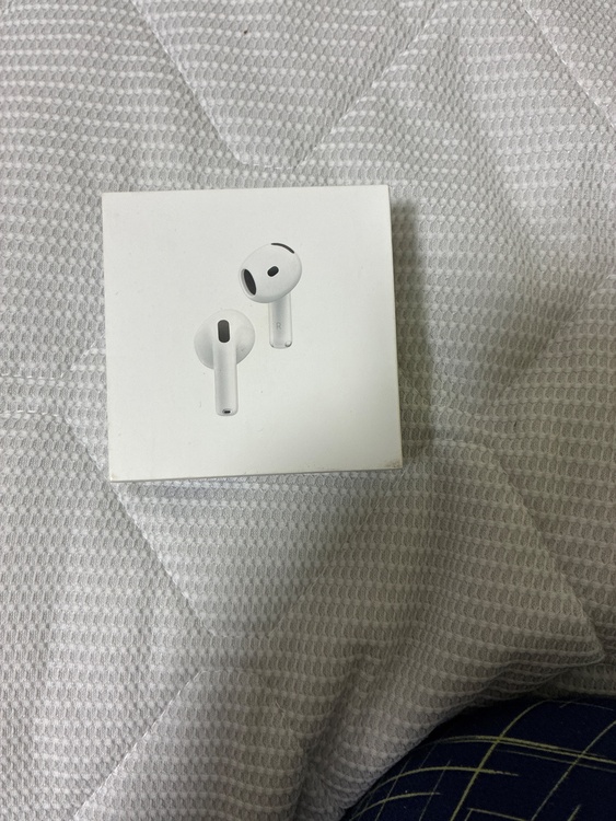 AirPods4 アクティブノイズキャンセリング付き（オーディオ・スピーカー）の商品画像 - 査定依頼日：2026年9月18日 - 最高査定価格：12,000円