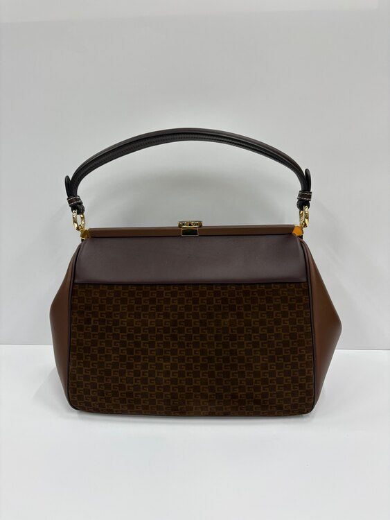 GUCCI 2WAYハンドバッグ（ブランドバッグ）の商品画像 - 査定依頼日：2025年5月30日 - 最高査定価格：185,000円