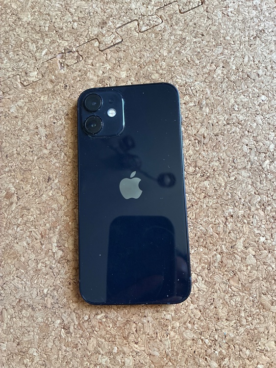 iPhone iPhone 12 mini 128GB SIMフリー（スマホ）の商品画像 - 査定依頼日：2026年10月3日 - 最高査定価格：18,000円