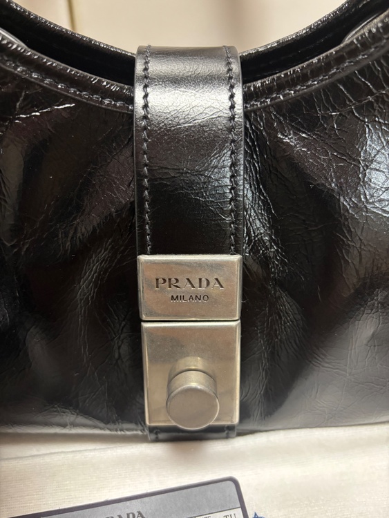 プラダ  （ブランドバッグ）の商品画像 - 査定依頼日：2026年4月28日 - 最高査定価格：225,000円