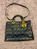 Christian Dior ヴィンテージ レディディオール ラージ カナージュ パテント ブラック ゴールド金具（ブランドバッグ）の商品画像 - 査定依頼日：2026年9月13日 - 最高査定価格：100,000円