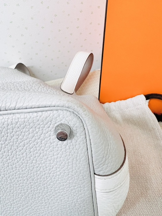 PM ◻︎P刻印（ブランドバッグ）の商品画像 - 査定依頼日：2026年3月15日 - 最高査定価格：300,000円