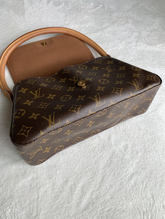 ルーピングミニ（ブランドバッグ）の商品画像 - 査定依頼日：2022年4月2日 - 最高査定価格：55,000円