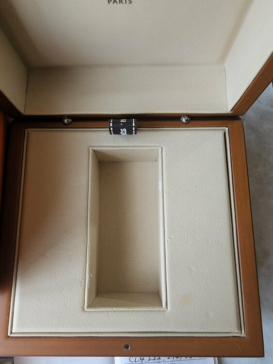 HERMES クリッパーナクレベガル12Pダイヤ（高級時計）の商品画像 - 査定依頼日：2026年8月18日 - 最高査定価格：65,000円
