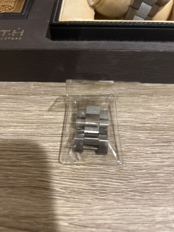 ゼニス エルプリメロ （高級時計）の商品画像 - 査定依頼日：2025年10月19日 - 最高査定価格：350,000円