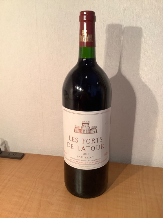 レ　フォール　ラトゥール　１９９７　マグナムボトル（お酒）の商品画像 - 査定依頼日：2026年5月7日 - 最高査定価格：40,000円