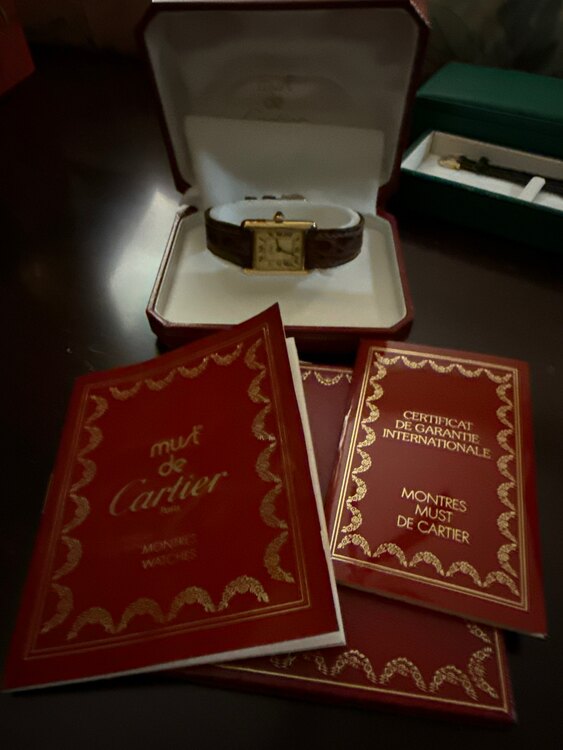 Montres must de cartier（高級時計）の商品画像 - 査定依頼日：2025年2月17日 - 最高査定価格：300,000円