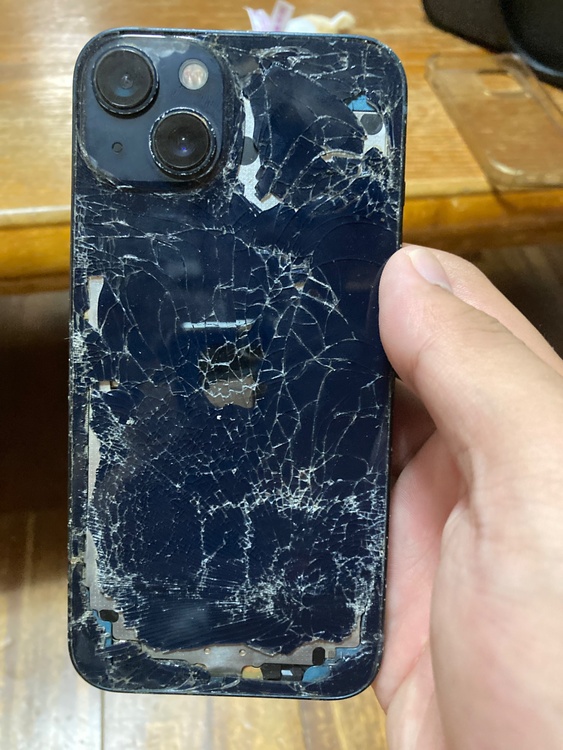 iPhone13（スマホ）の商品画像 - 査定依頼日：2026年9月13日 - 最高査定価格：100,000円