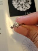 ダイヤの婚約指輪