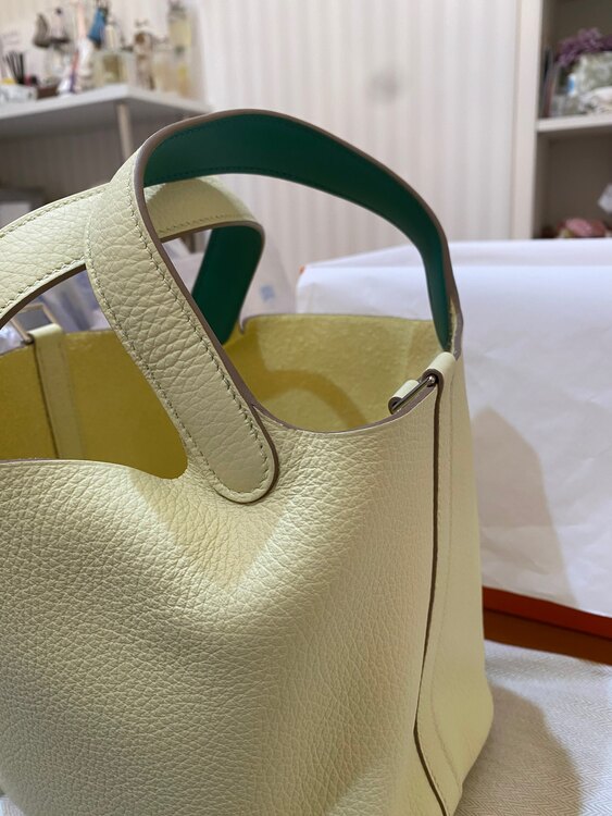 エルメス ピコタン （ブランドバッグ）の商品画像 - 査定依頼日：2025年3月9日 - 最高査定価格：500,000円