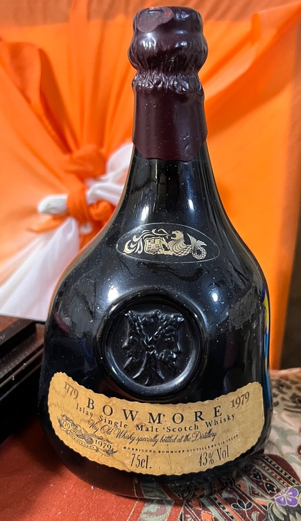 ウイスキー ボウモア （お酒）の商品画像 - 査定依頼日：2025年6月26日 - 最高査定価格：270,000円