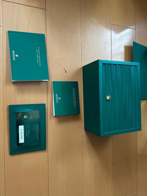 ロレックス スカイドゥエラー 33693（高級時計）の商品画像 - 査定依頼日：2025年4月28日 - 最高査定価格：3,800,000円