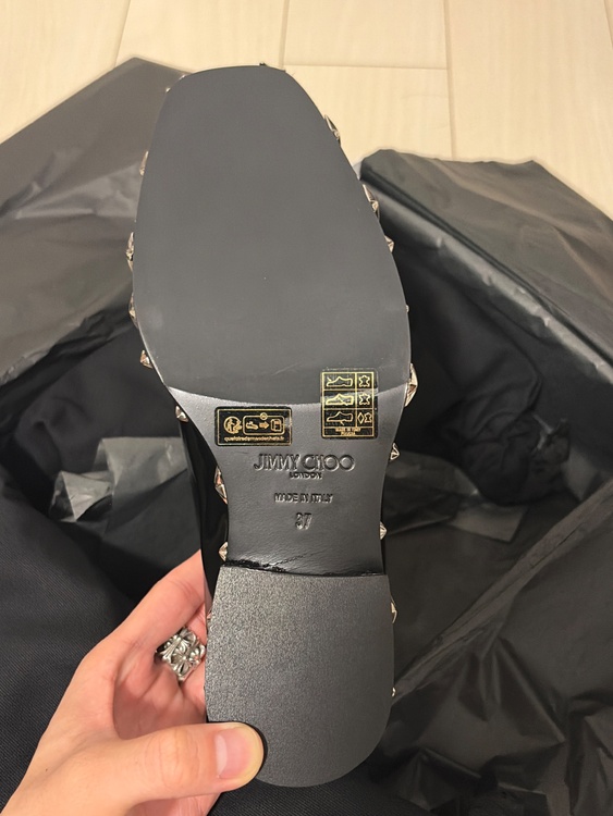 ノワールケイニノミヤ ジミーチュウ コラボ スタッズシューズ（古着・ファッション）の商品画像 - 査定依頼日：2026年9月9日 - 最高査定価格：33,000円
