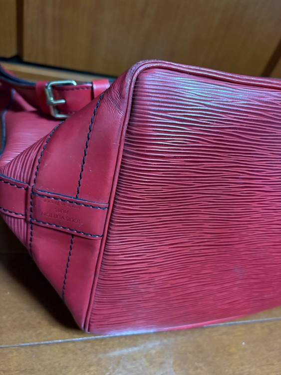 エピ・ノエショルダーバッグ（ブランドバッグ）の商品画像 - 査定依頼日：2026年2月13日 - 最高査定価格：31,000円