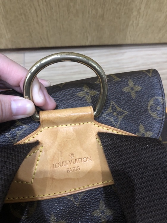 リュック（ブランドバッグ）の商品画像 - 査定依頼日：2022年4月1日 - 最高査定価格：70,000円