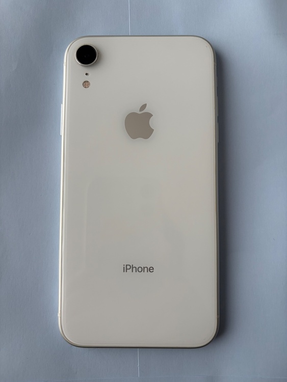 iPhone iPhoneXR 128GB Softbank（スマホ）の商品画像 - 査定依頼日：2026年7月5日 - 最高査定価格：10,000円
