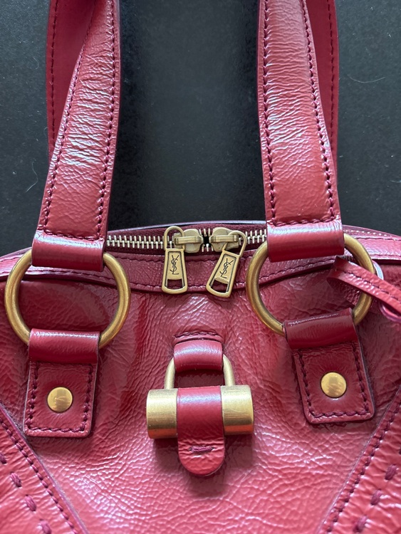 イブサンローラン  （ブランドバッグ）の商品画像 - 査定依頼日：2025年6月5日 - 最高査定価格：26,000円