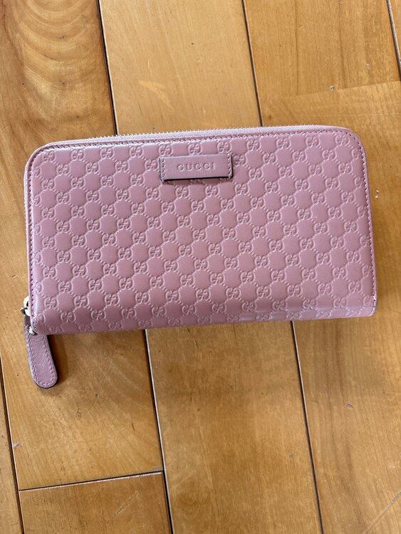 財布（ブランド財布・小物）の商品画像 - 査定依頼日：2025年5月23日 - 最高査定価格：12,000円