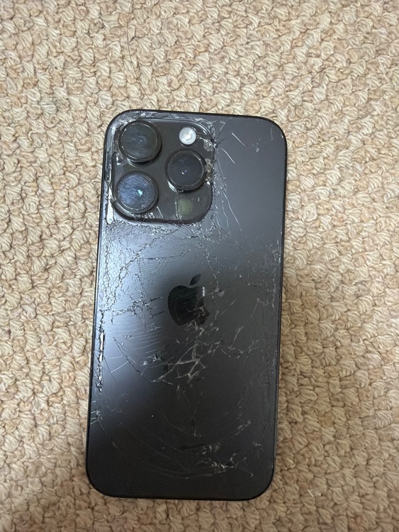 iPhone14proブラック（スマホ）の商品画像 - 査定依頼日：2025年11月4日 - 最高査定価格：53,000円