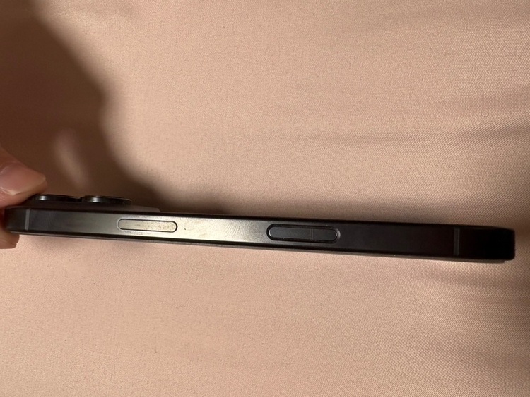 iPhone16Pro 256GB　（スマホ）の商品画像 - 査定依頼日：2025年8月29日 - 最高査定価格：135,000円