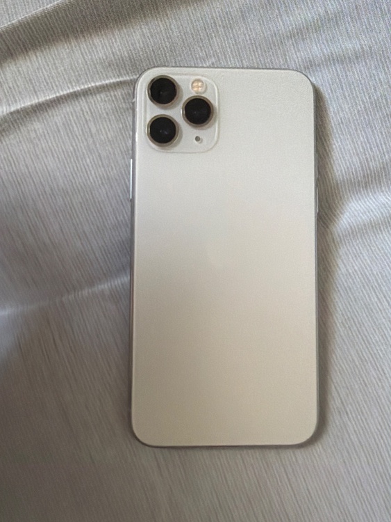 iPhone iPhone11 128GB docomo（スマホ）の商品画像 - 査定依頼日：2026年9月21日 - 最高査定価格：18,000円