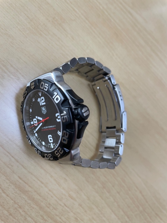 タグホイヤー フォーミュラ WAH111（高級時計）の商品画像 - 査定依頼日：2026年2月22日 - 最高査定価格：75,000円