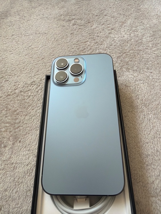 iPhone 13 Pro 128GB au（スマホ）の商品画像 - 査定依頼日：2026年5月10日 - 最高査定価格：46,000円