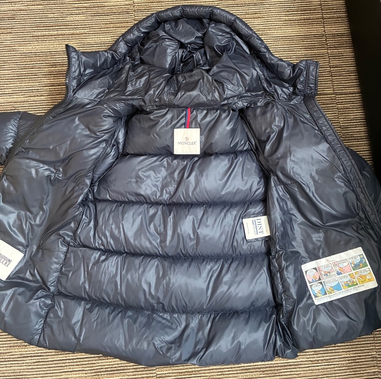 フード付きダウンジャケット（古着・ファッション）の商品画像 - 査定依頼日：2026年1月15日 - 最高査定価格：65,000円