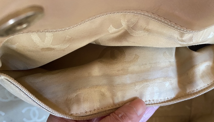 訳あり　シャネルワイルドステッチ　トートショルダー（ブランドバッグ）の商品画像 - 査定依頼日：2022年4月4日