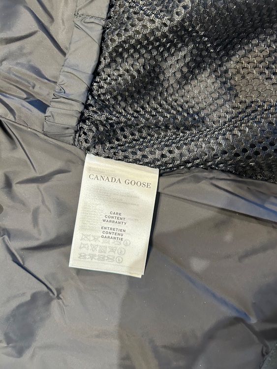 カナダグース　3804WB（古着・ファッション）の商品画像 - 査定依頼日：2025年11月9日 - 最高査定価格：50,000円
