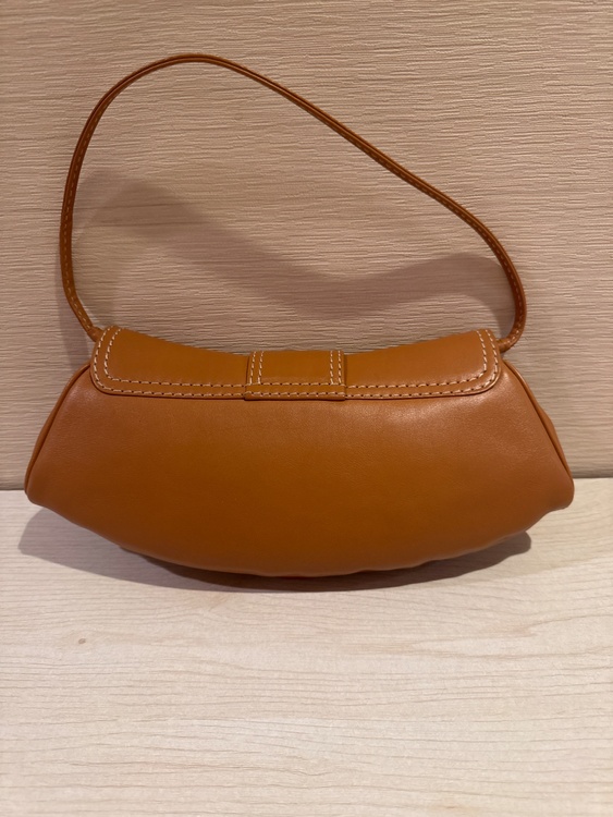 CELINE レザー ワンショルダーバッグ ブラウン ハンドバッグ（ブランドバッグ）の商品画像 - 査定依頼日：2026年9月21日 - 最高査定価格：40,000円