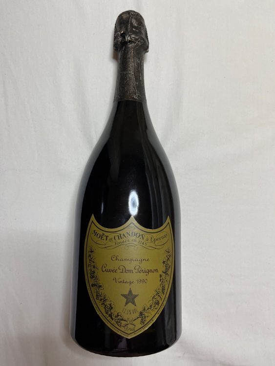 シャンパン ドン・ペリニヨン （お酒）の商品画像 - 査定依頼日：2025年9月20日 - 最高査定価格：30,000円
