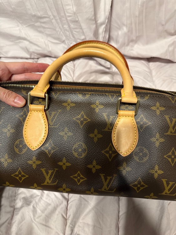 M4009ポパンクール（ブランドバッグ）の商品画像 - 査定依頼日：2025年12月3日 - 最高査定価格：100,000円