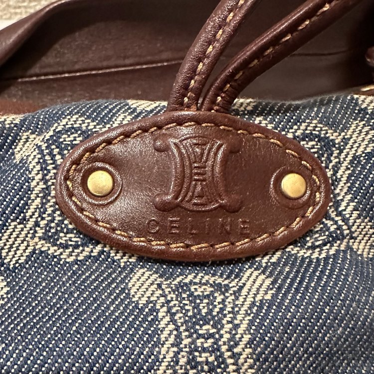 Hobo Bag MM（ブランドバッグ）の商品画像 - 査定依頼日：2023年8月11日 - 最高査定価格：33,000円