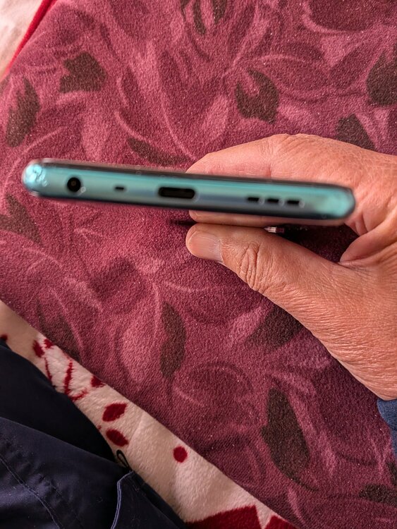 OPPO（スマホ）の商品画像 - 査定依頼日：2026年1月29日 - 最高査定価格：5,000円