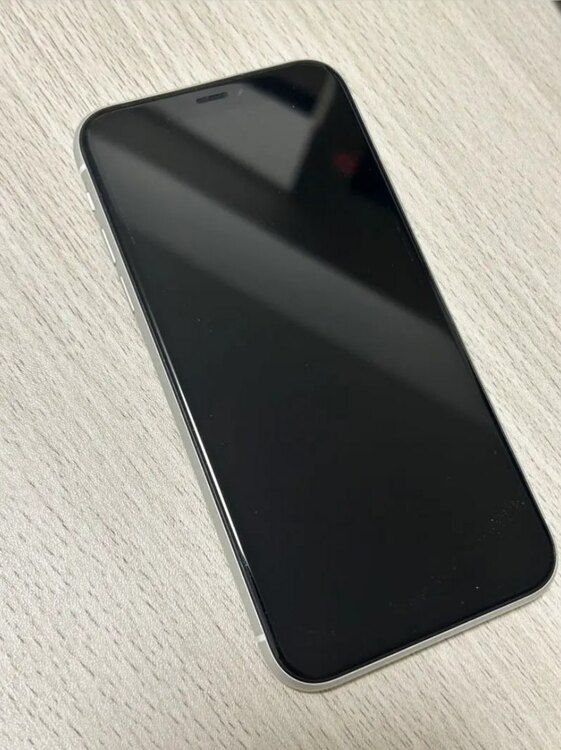 iPhoneXR 64GB docomo（スマホ）の商品画像 - 査定依頼日：2025年5月18日 - 最高査定価格：15,000円