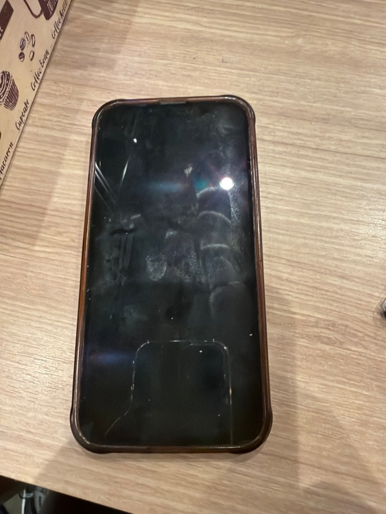 iPhone 13 256GB Softbank（スマホ）の商品画像 - 査定依頼日：2026年5月6日 - 最高査定価格：38,000円