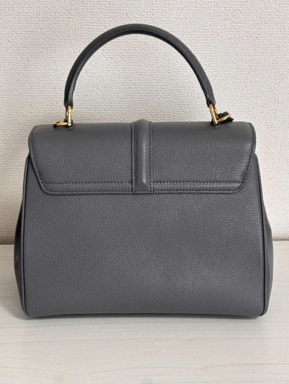 セーズ スモール（ブランドバッグ）の商品画像 - 査定依頼日：2026年4月27日 - 最高査定価格：180,000円