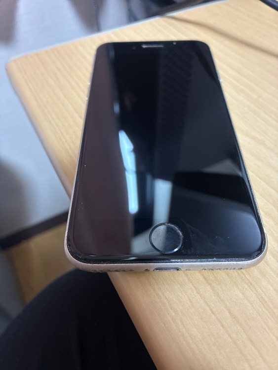 iPhone iPhone SE (第 3 世代) 64GB SIMフリー（スマホ）の商品画像 - 査定依頼日：2026年6月15日 - 最高査定価格：14,000円