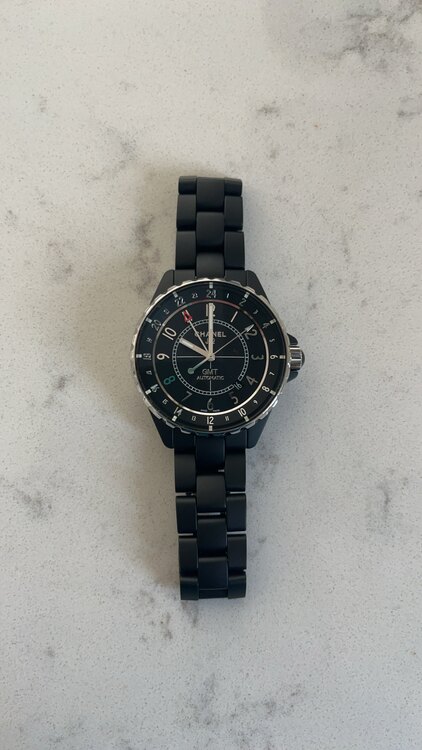 シャネル J12 H310（高級時計）の商品画像 - 査定依頼日：2025年3月17日 - 最高査定価格：350,000円