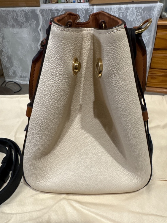 ルイヴィトン モノグラム （ブランドバッグ）の商品画像 - 査定依頼日：2025年12月18日 - 最高査定価格：190,000円