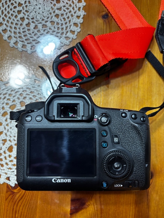 Eos6d（カメラ）の商品画像 - 査定依頼日：2026年5月1日 - 最高査定価格：50,000円